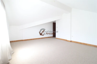 Moradia T7 para Venda em São Paio
