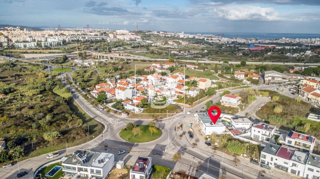 Moradia T3 para Venda em Charneca de Caparica e Sobreda Foto 24