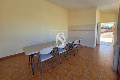 Moradia T5 para Venda em Canas de Santa Maria