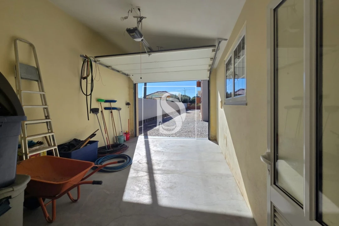 Moradia T5 para Venda em Canas de Santa Maria Foto 37