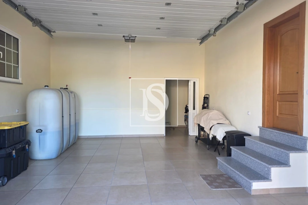 Moradia T5 para Venda em Canas de Santa Maria Foto 32
