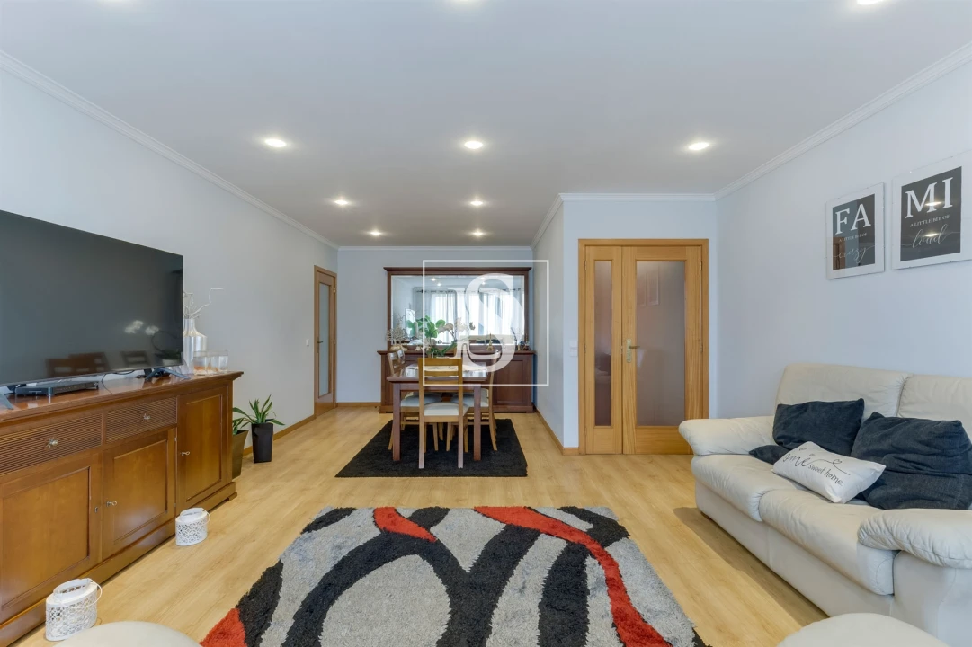 Apartamento T3 para Venda em Póvoa de Varzim, Beiriz e Argivai Foto 1