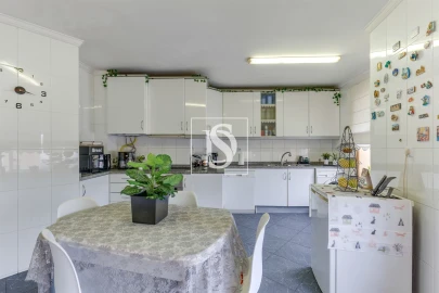 Apartamento T3 para Venda em Póvoa de Varzim, Beiriz e Argivai