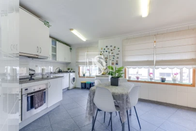 Apartamento T3 para Venda em Póvoa de Varzim, Beiriz e Argivai