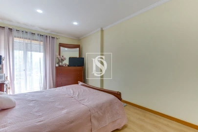Apartamento T3 para Venda em Póvoa de Varzim, Beiriz e Argivai