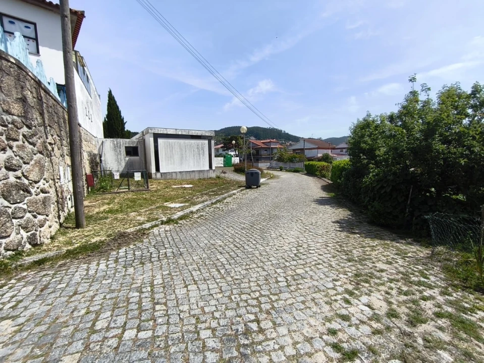 Terreno para Venda em Palmeira de Faro e Curvos Foto 5