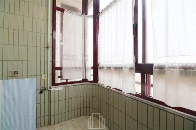 Apartamento T2 para Venda em Ovar, São João, Arada e São Vicente de Pereira Jusã Foto 4