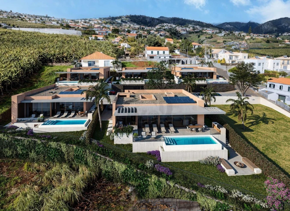 Moradia T3 para Venda em Estreito da Calheta Foto 2