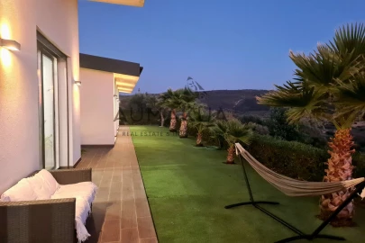 Moradia T4 para Venda em Loule (São Clemente)