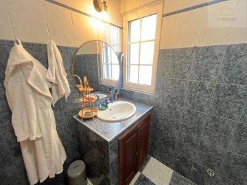Moradia T4 para Venda em Rosto do Cão (Livramento)