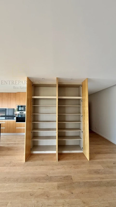 Apartamento T4 para Venda em Matosinhos e Leça da Palmeira