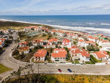 Moradia T5 para Venda em Marinha Grande