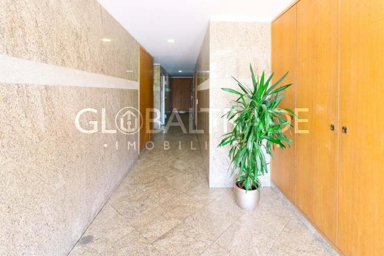 Apartamento T2 para Venda em Rio Tinto Foto 4