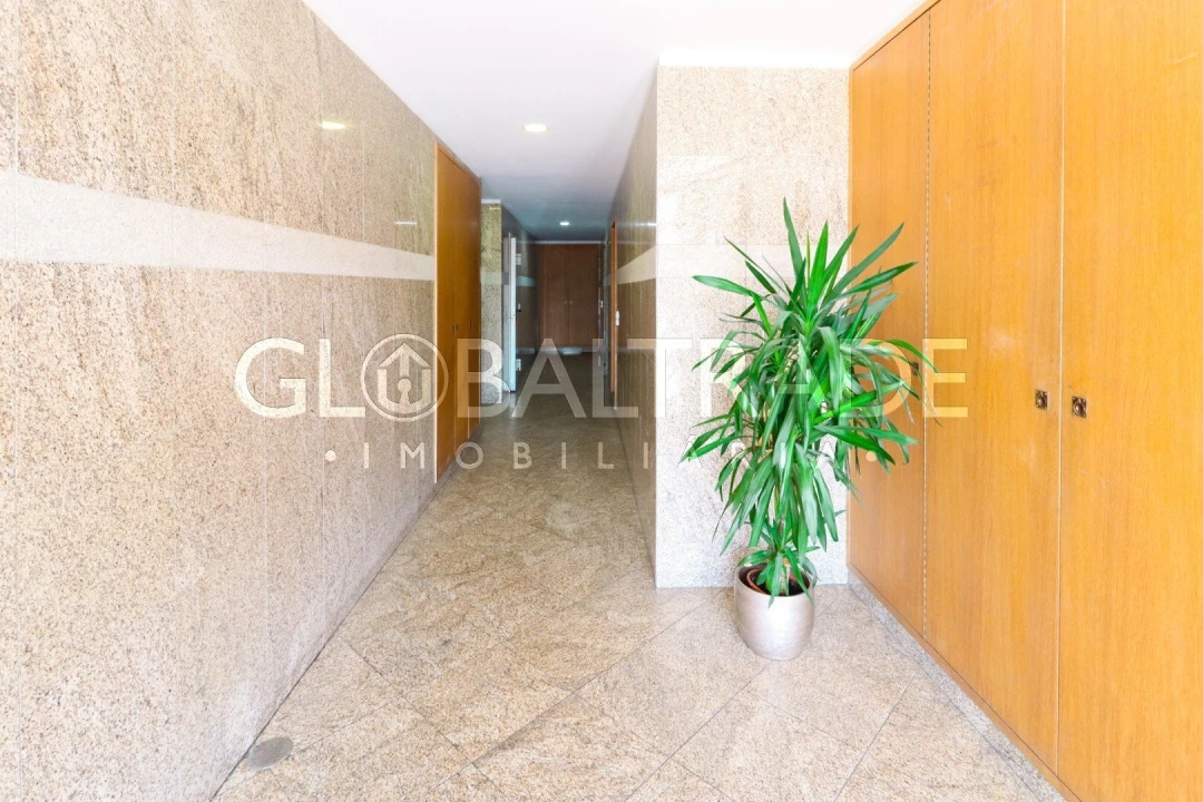 Apartamento T2 para Venda em Rio Tinto Foto 4