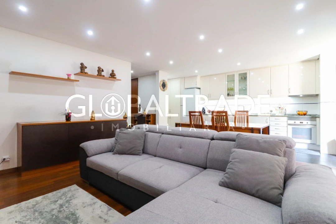 Apartamento T2 para Venda em Rio Tinto Foto 12