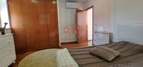 Moradia T5 para Venda em Malveira e São Miguel de Alcainça
