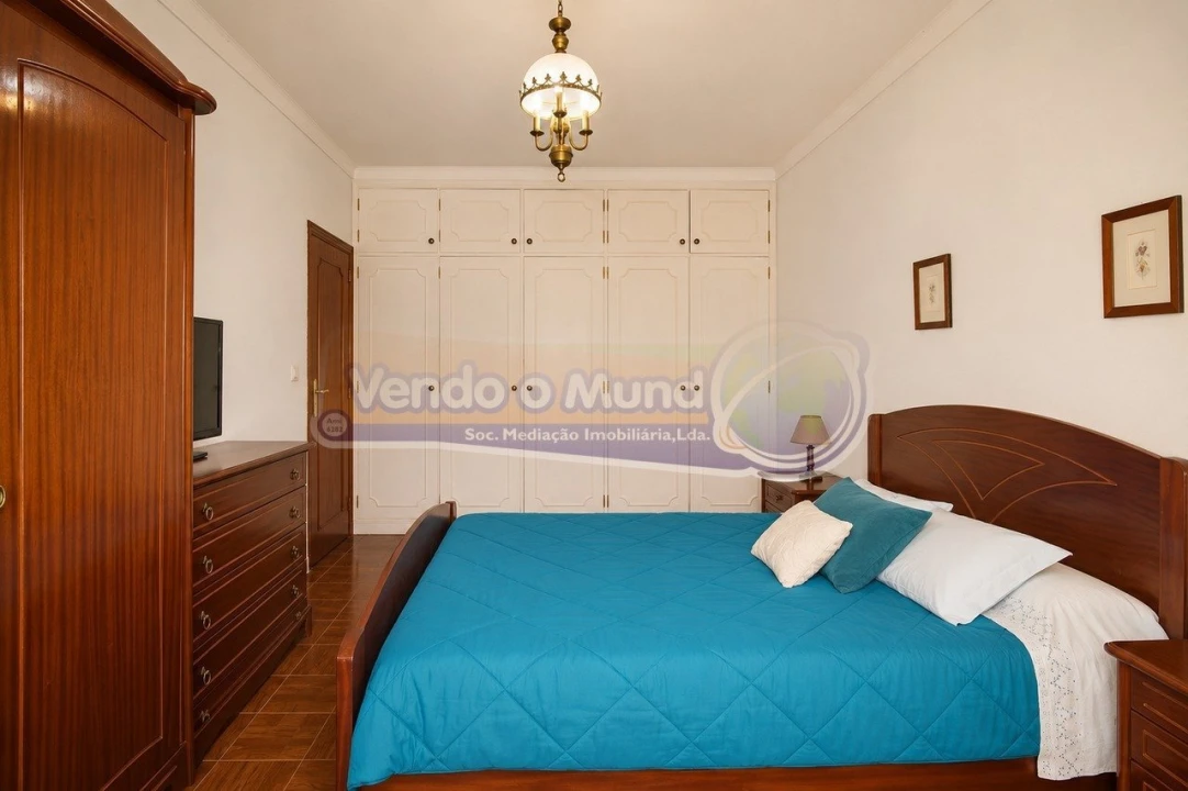 Moradia T4 para Venda em Samora Correia Foto 9
