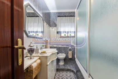Moradia T4 para Venda em Samora Correia