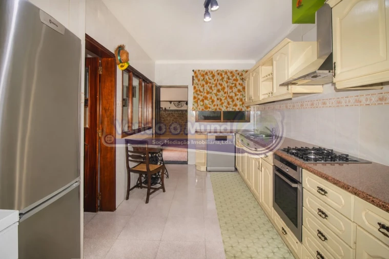 Moradia T4 para Venda em Samora Correia Foto 4