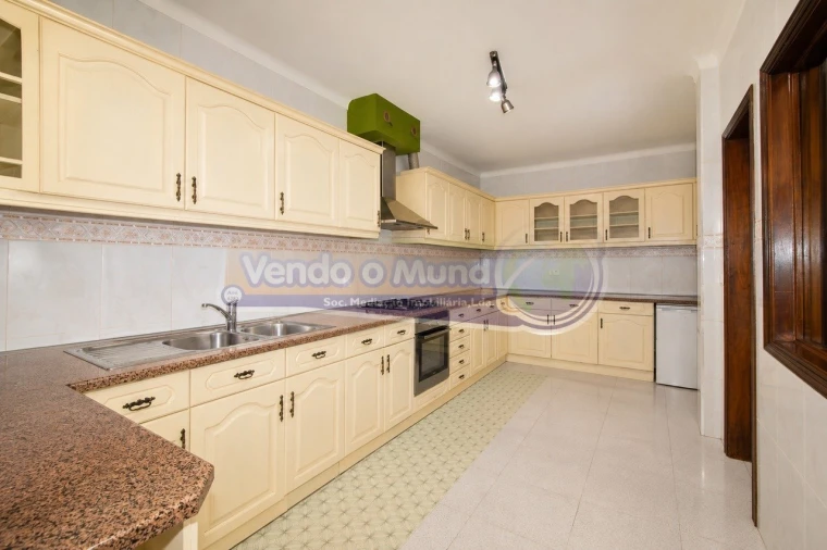 Moradia T4 para Venda em Samora Correia Foto 3