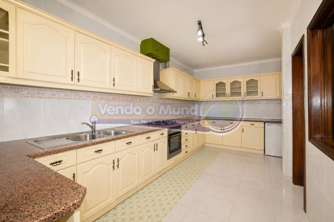 Moradia T4 para Venda em Samora Correia Foto 3