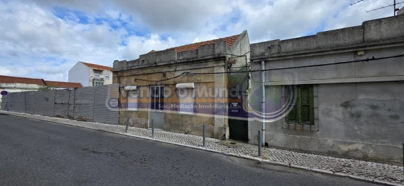 Terreno para Venda em Baixa da Banheira e Vale da Amoreira