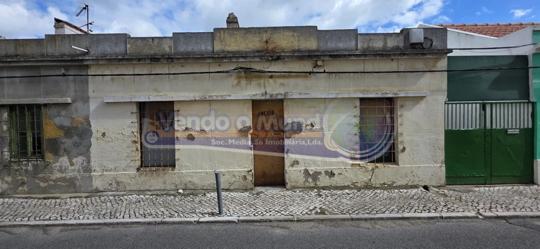 Terreno para Venda em Baixa da Banheira e Vale da Amoreira Foto 2