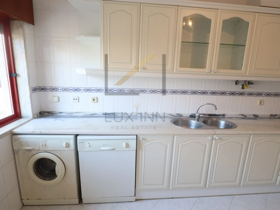 Apartamento T2 para Venda em Algueirão-Mem Martins Foto 10