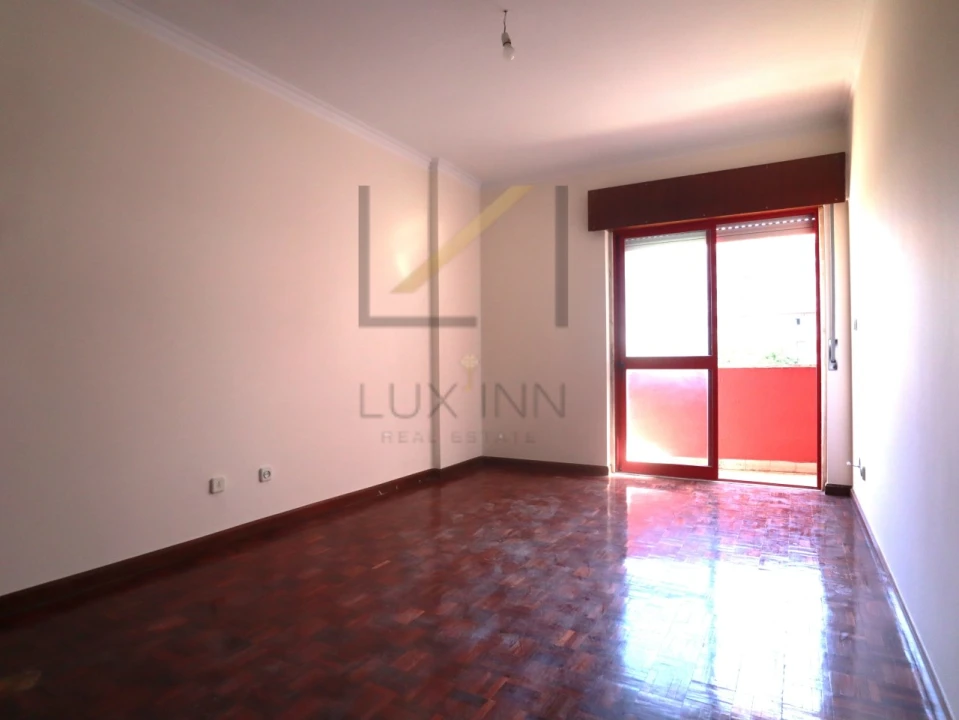 Apartamento T2 para Venda em Algueirão-Mem Martins Foto 19