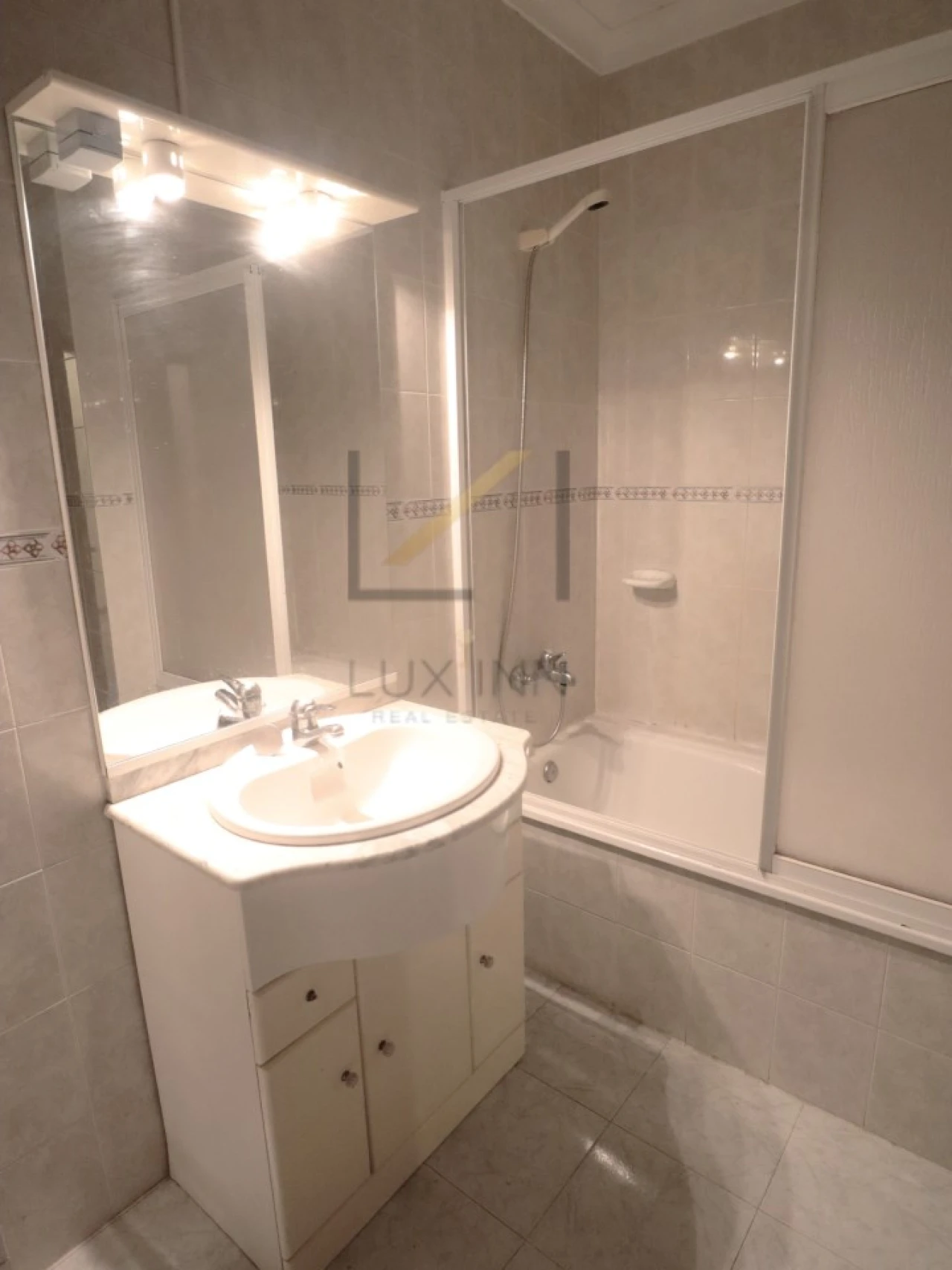 Apartamento T2 para Venda em Algueirão-Mem Martins Foto 22