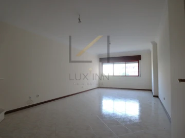 Apartamento T2 para Venda em Algueirão-Mem Martins