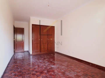 Apartamento T2 para Venda em Algueirão-Mem Martins