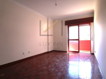 Apartamento T2 para Venda em Algueirão-Mem Martins