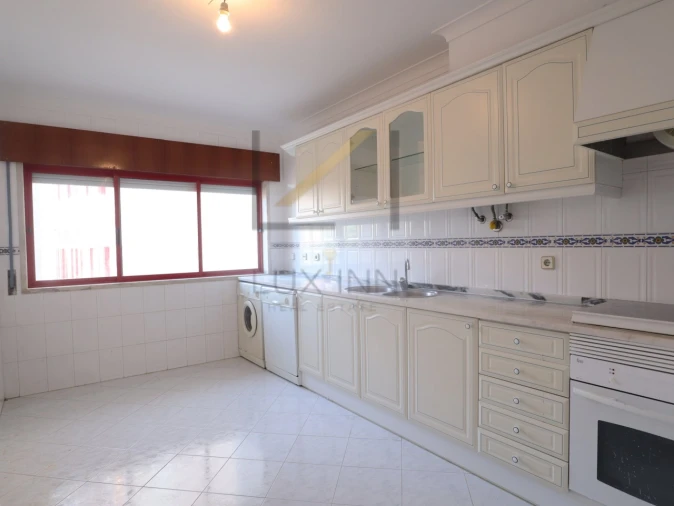 Apartamento T2 para Venda em Algueirão-Mem Martins Foto 8