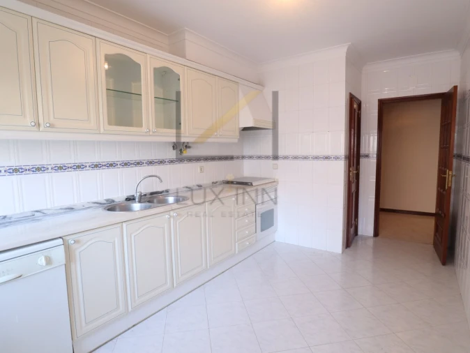 Apartamento T2 para Venda em Algueirão-Mem Martins Foto 9