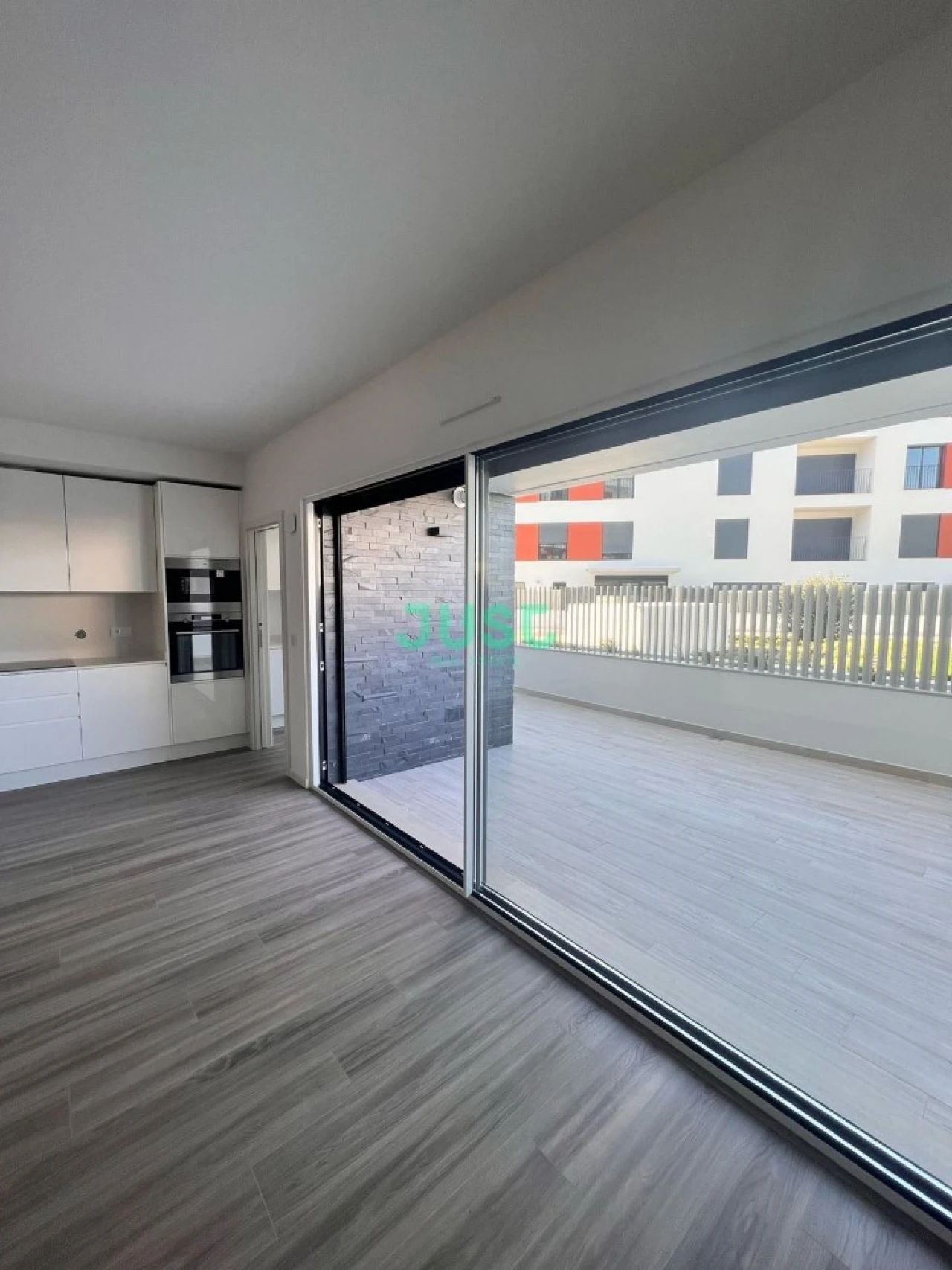 Apartamento T2 para Venda em Amora Foto 4