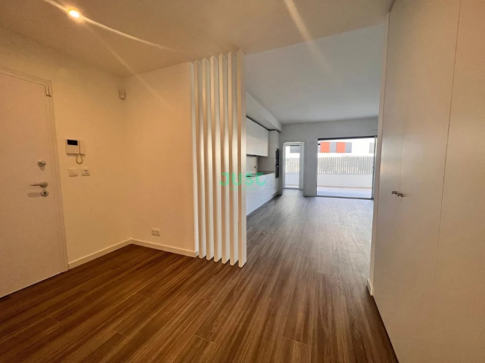 Apartamento T2 para Venda em Amora Foto 7