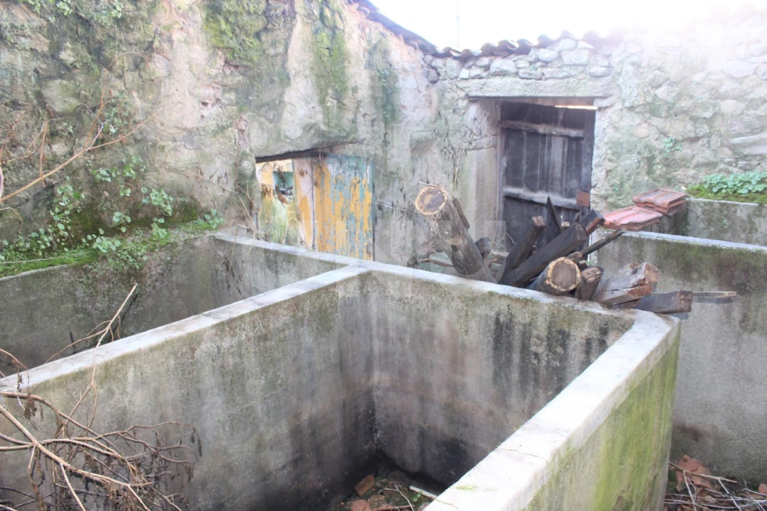 Moradia T1 para Venda em Póvoa de Rio de Moinhos e Cafede Foto 11