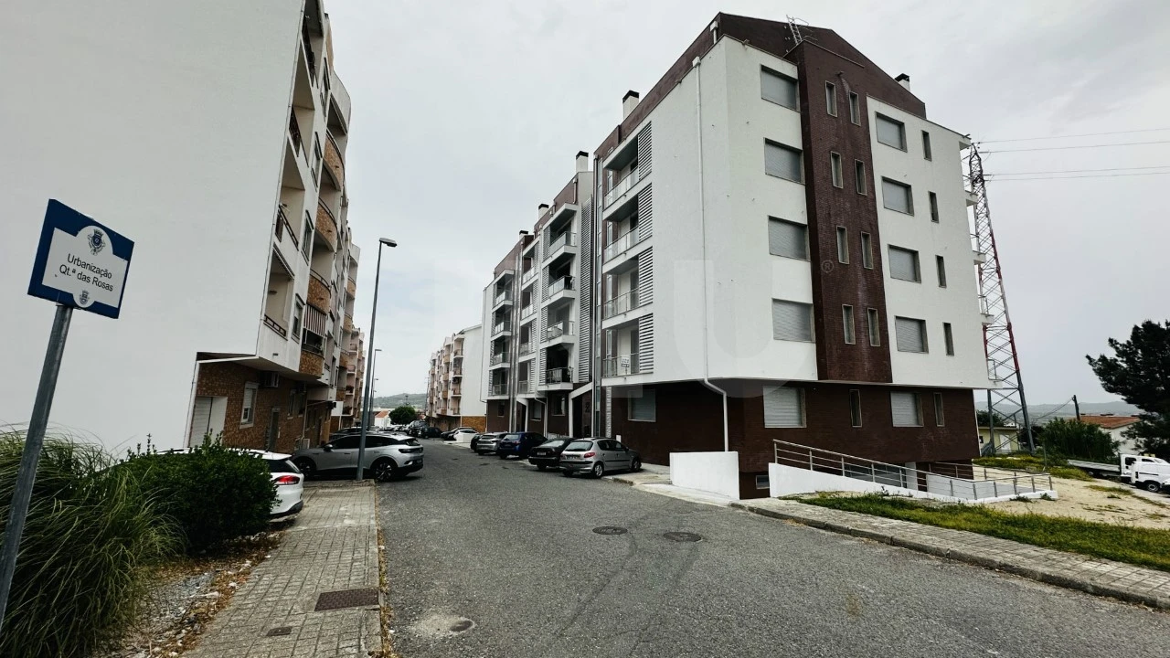 Apartamento T2 para Venda em Covilhã e Canhoso Foto 32