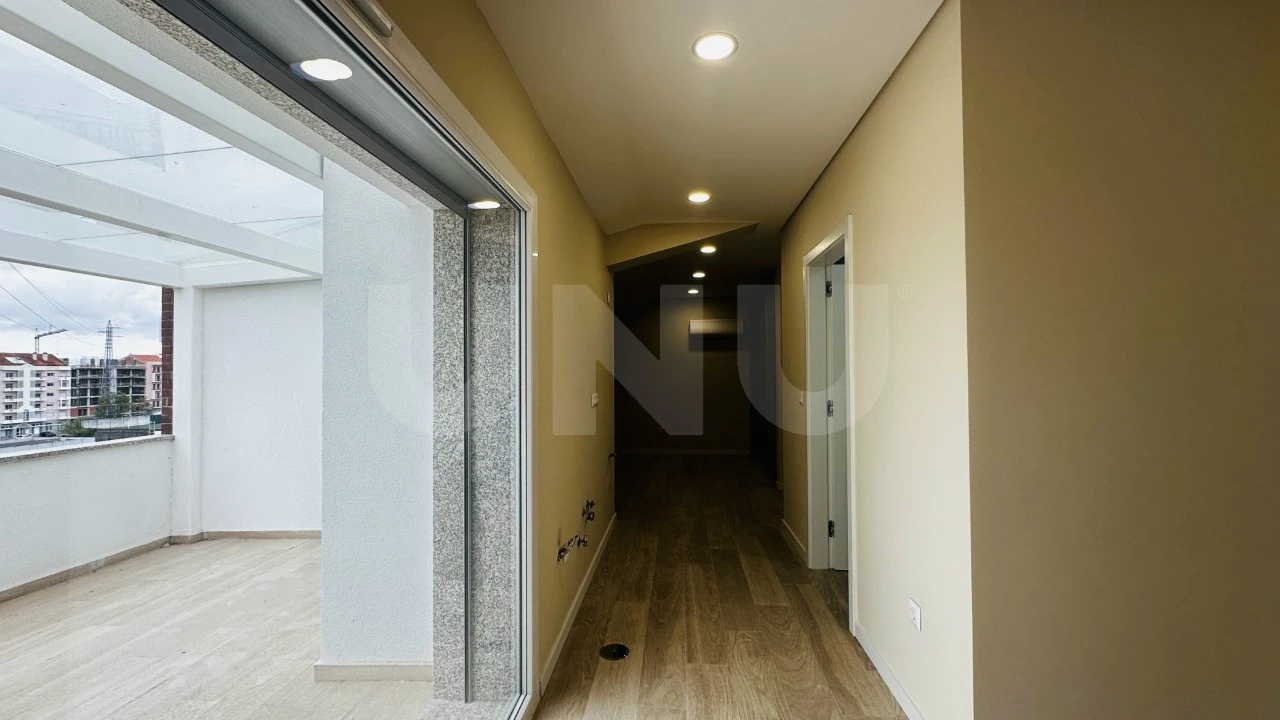 Apartamento T2 para Venda em Covilhã e Canhoso Foto 4