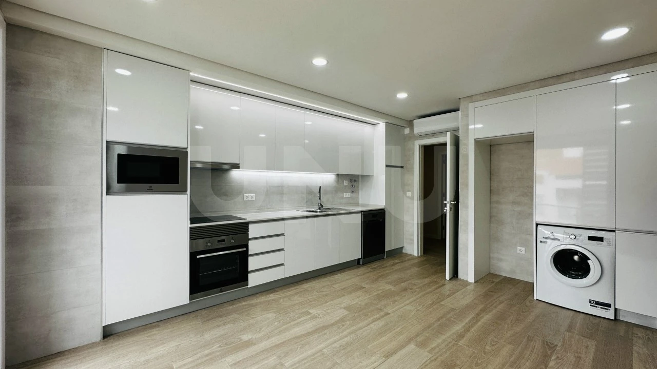 Apartamento T2 para Venda em Covilhã e Canhoso Foto 10