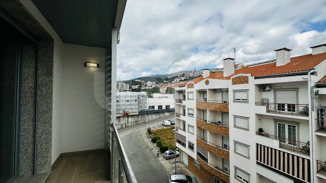 Apartamento T2 para Venda em Covilhã e Canhoso Foto 34