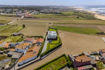Moradia T5 para Venda em Labruge