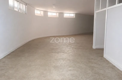 Garagem para Venda em Mafamude e Vilar do Paraíso