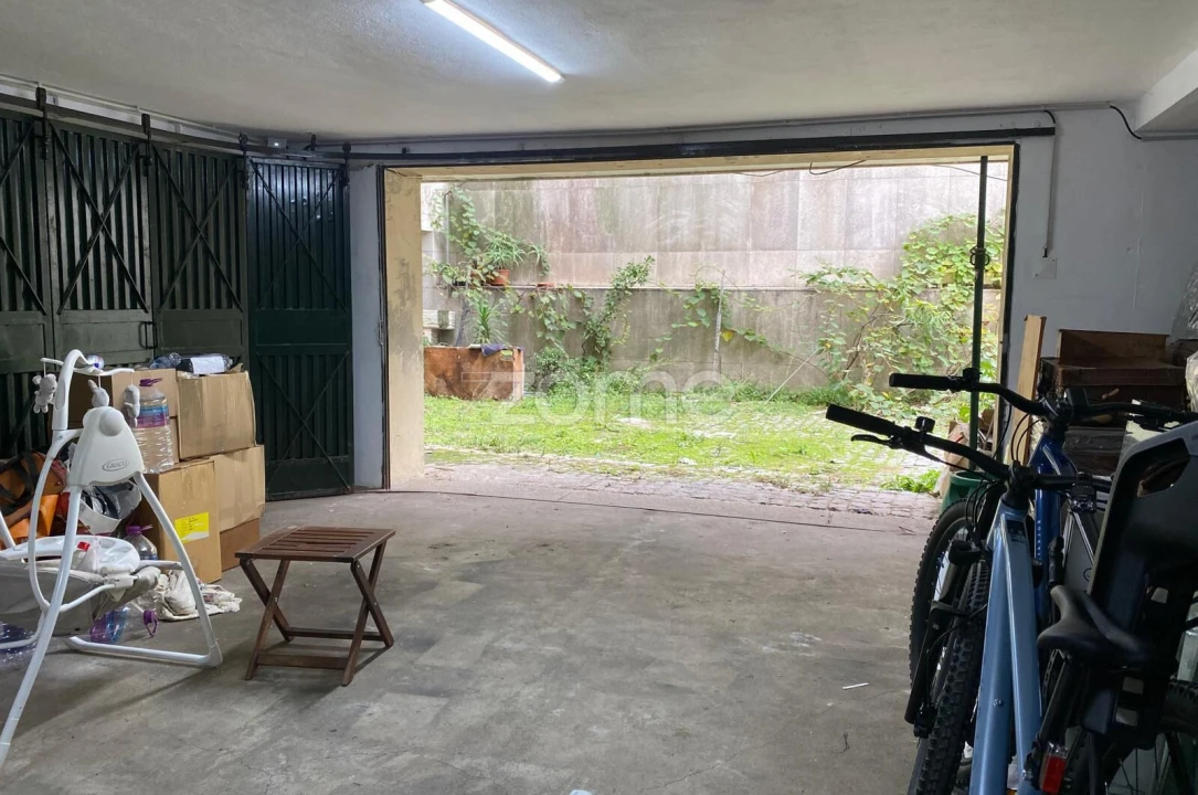 Garagem para Venda em Mafamude e Vilar do Paraíso Foto 6