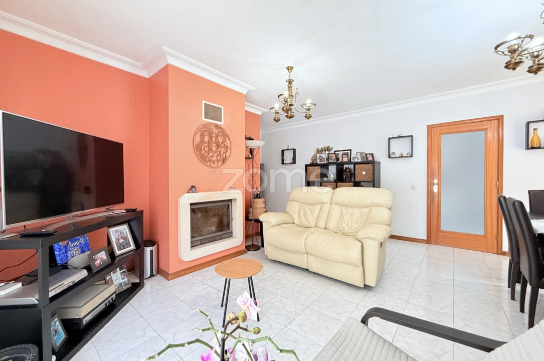 Apartamento T3 para Venda em Castêlo da Maia Foto 13