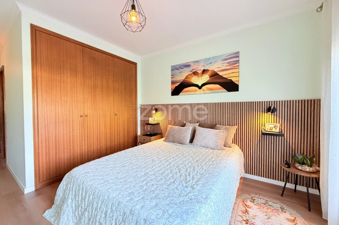 Apartamento T3 para Venda em Castêlo da Maia Foto 17