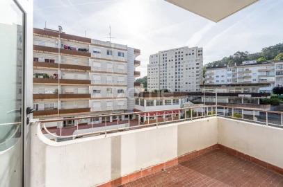 Apartamento T3 para Arrendamento em Darque