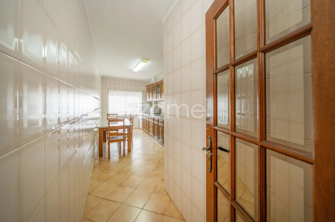 Apartamento T3 para Venda em Ferreiros e Gondizalves Foto 17