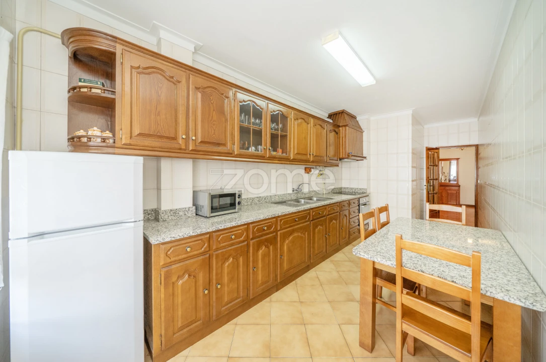 Apartamento T3 para Venda em Ferreiros e Gondizalves Foto 20